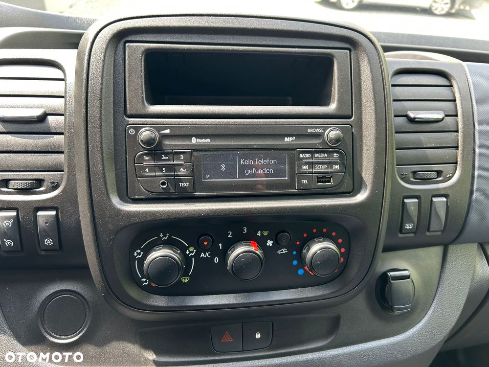 Opel Vivaro - 22