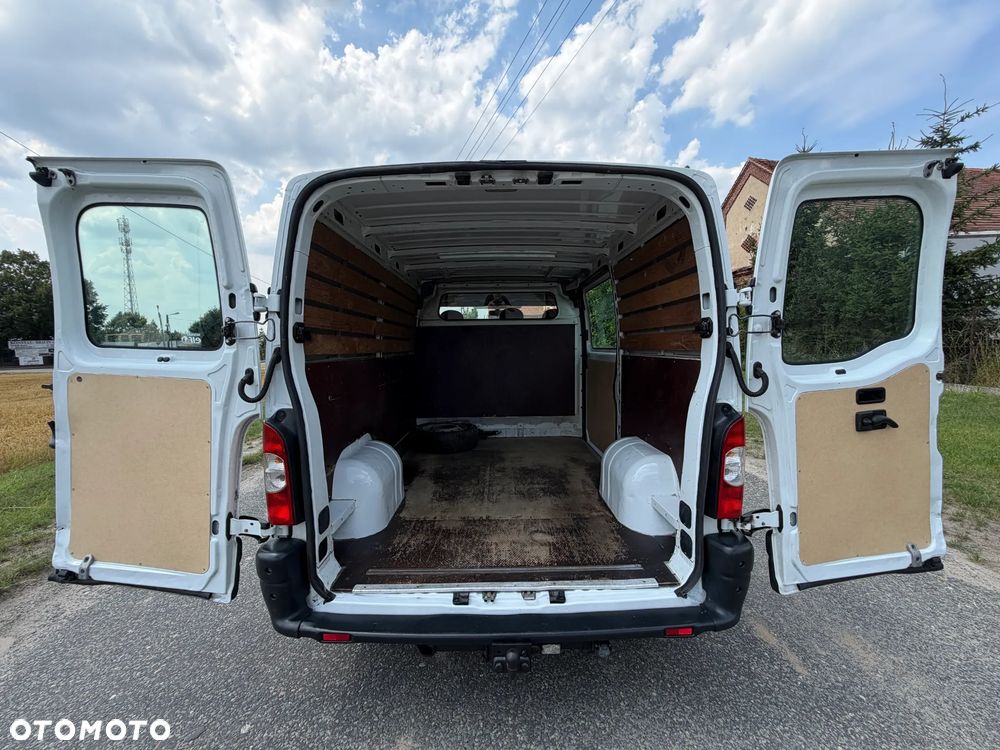 Renault Master * 2.5 / 120KM * L1H1 * Furgon / Blaszak * - 24