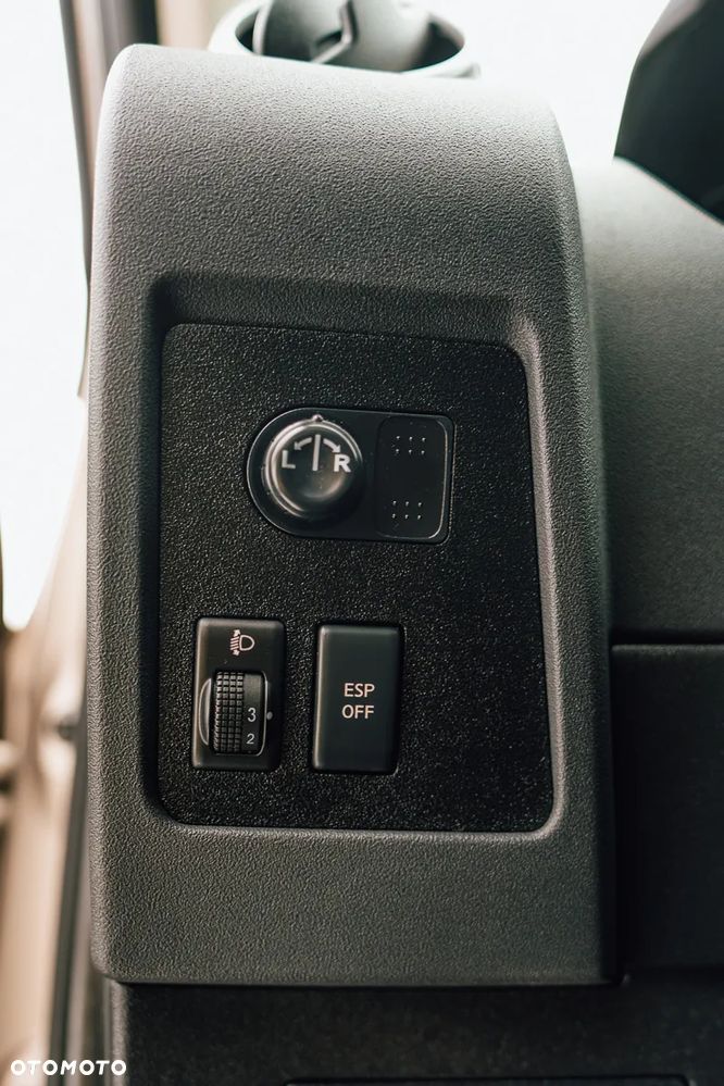 Nissan Qashqai+2 2.0 dCi DPF acenta - 25