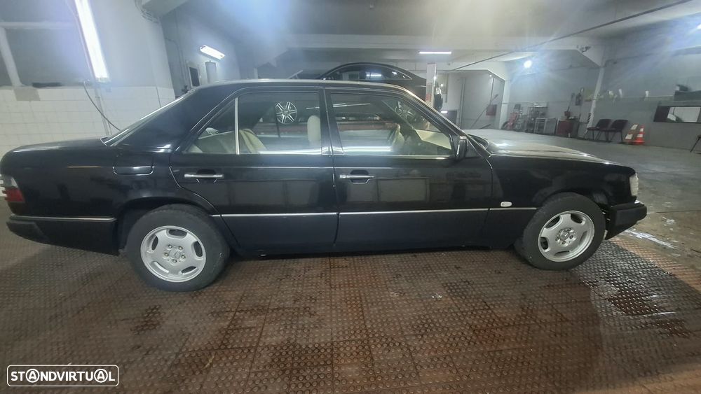 Mercedes-Benz W124 (1984-1997) 250 D Turbo - 7