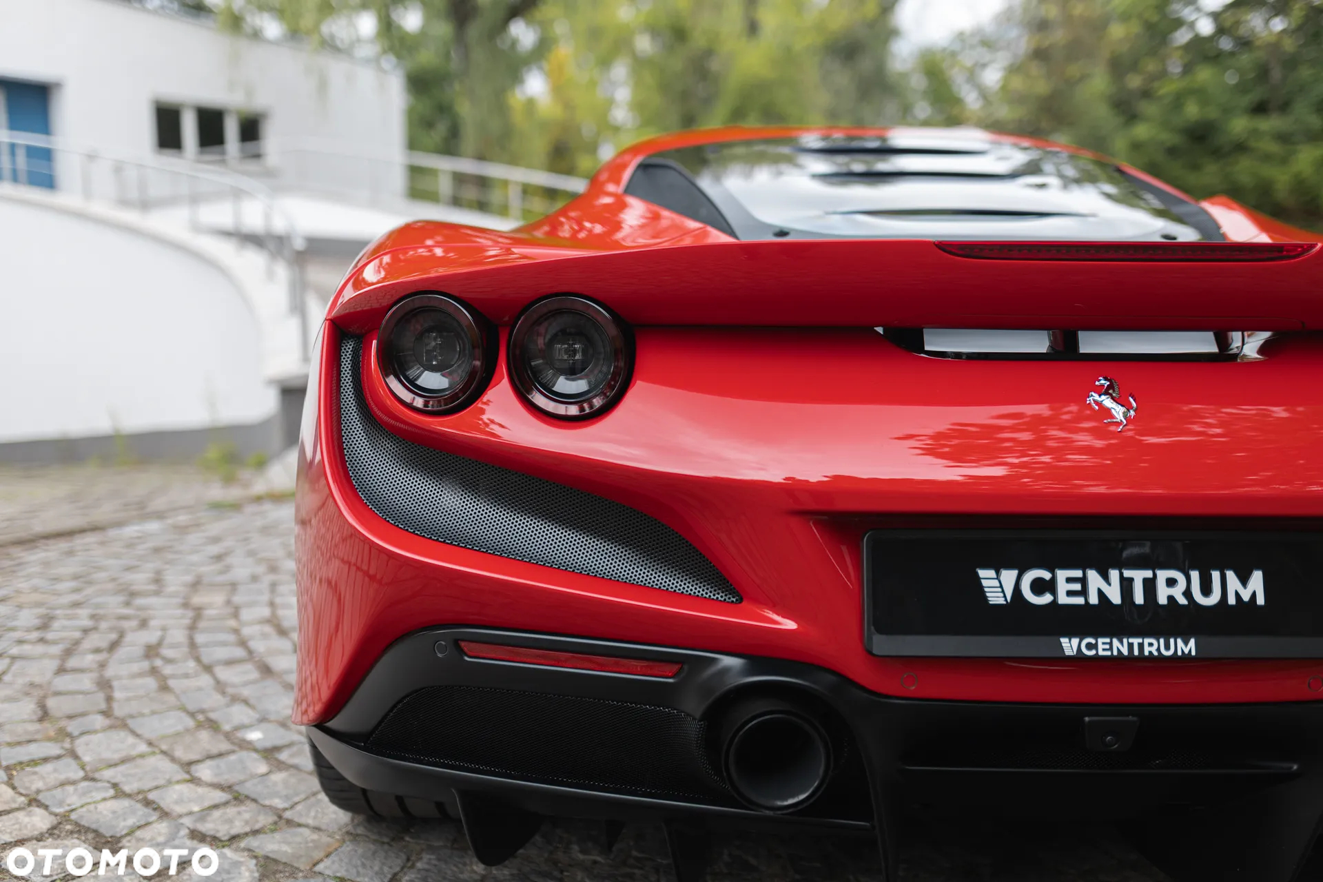 Ferrari F8 Tributo - 10