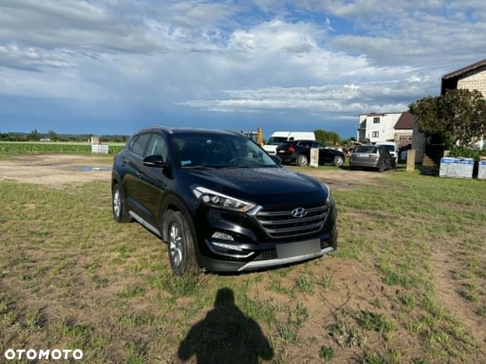 Hyundai Tucson 2.0 CRDI Comfort 4WD - 2