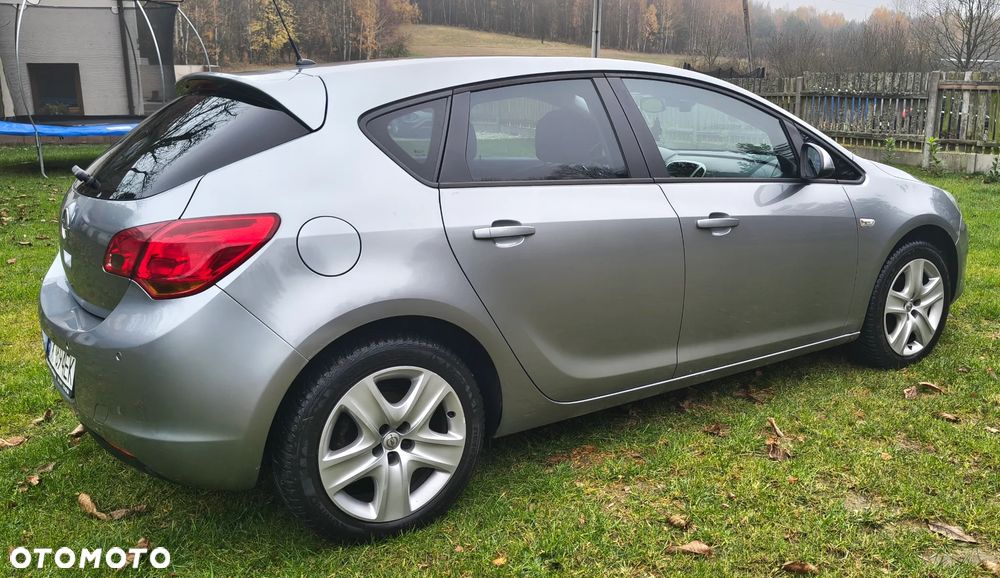 Opel Astra - 3