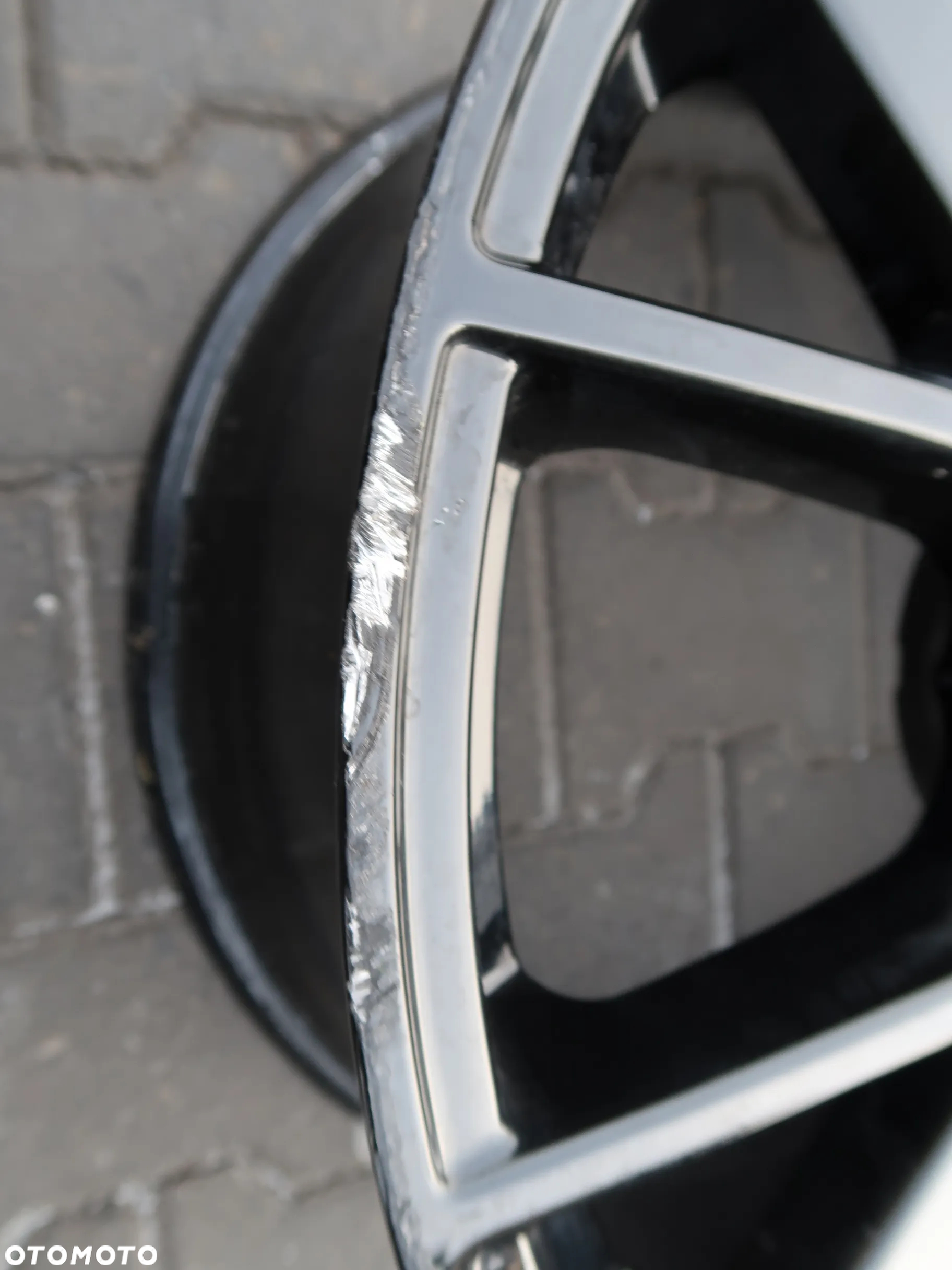 2 szt audi e-tron 4ke 21'' - 2