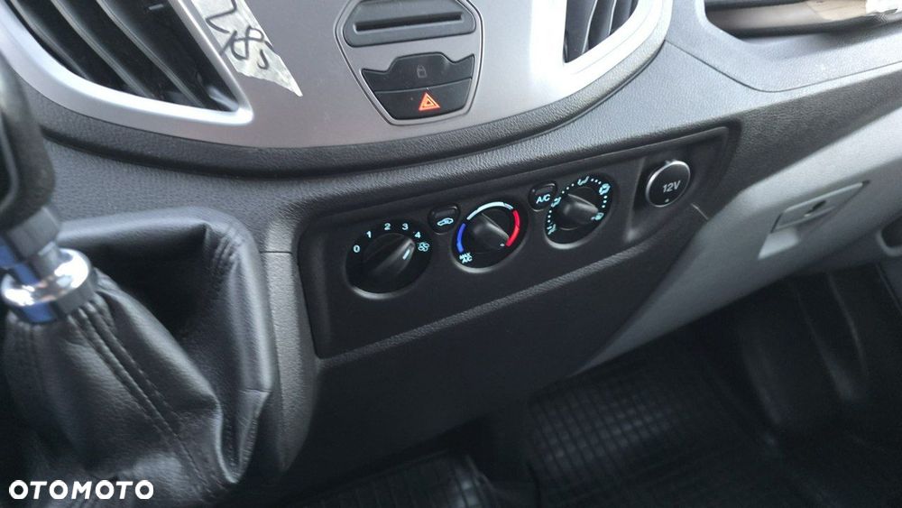 Ford Transit - 10