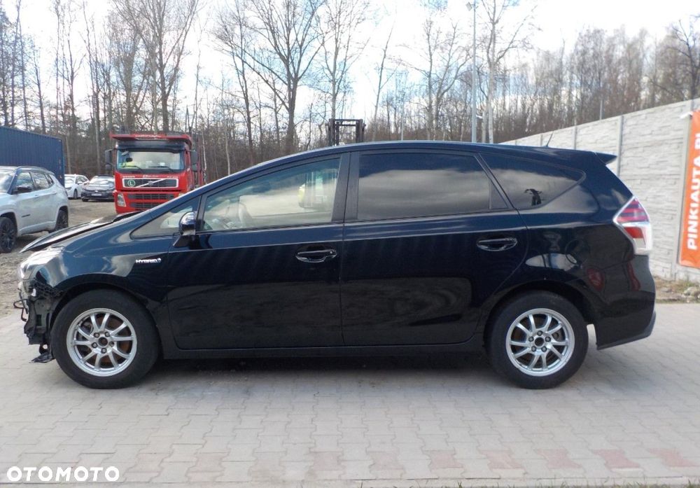 Toyota Prius+ - 10