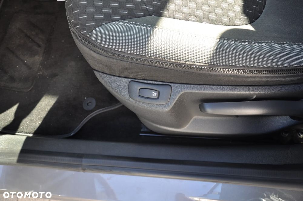 Renault Captur (ENERGY) TCe 90 INTENS - 15