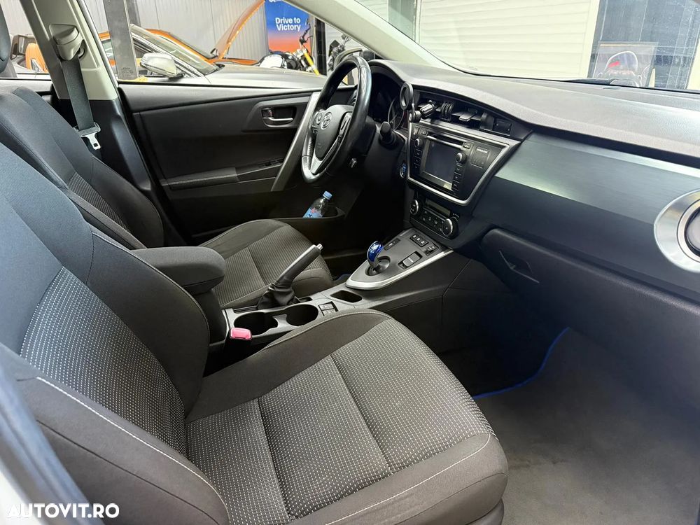 Toyota Auris - 27