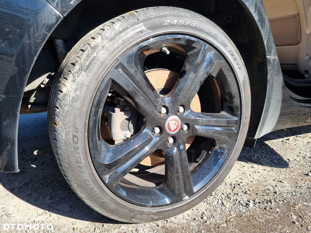 Jaguar XF 3.0 TDV6 Prestige - 9