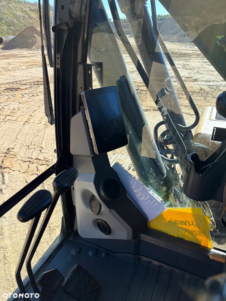 Caterpillar 320 GC - 16