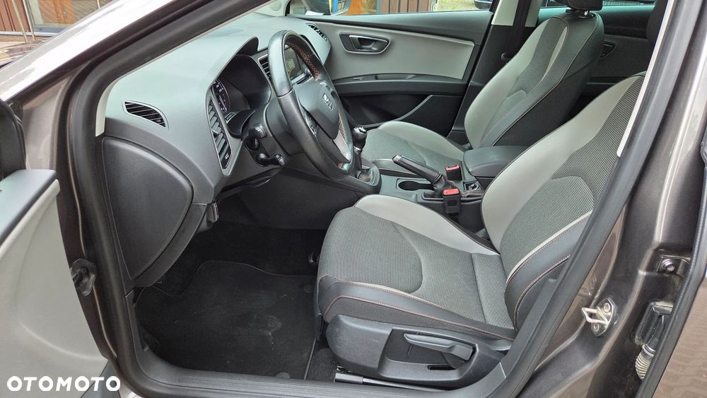 Seat Leon 2.0 TDI DPF Start&Stop XCELLENCE - 24