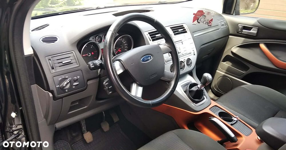 Ford Kuga 2.0 TDCi 2x4 Trend - 6