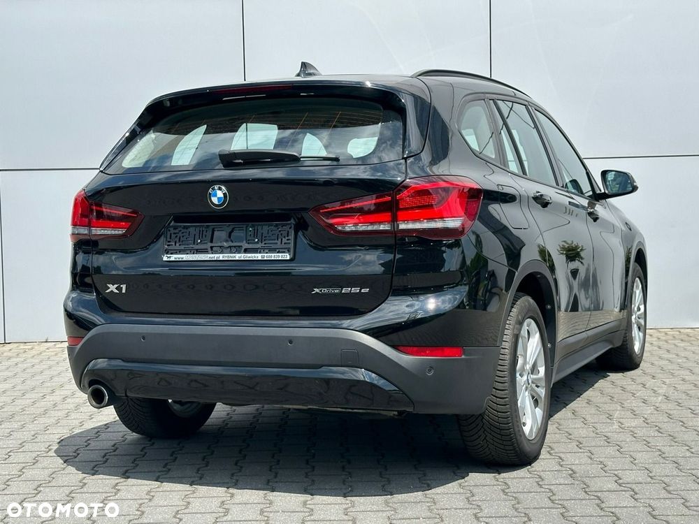 BMW X1 xDrive25e Advantage - 8