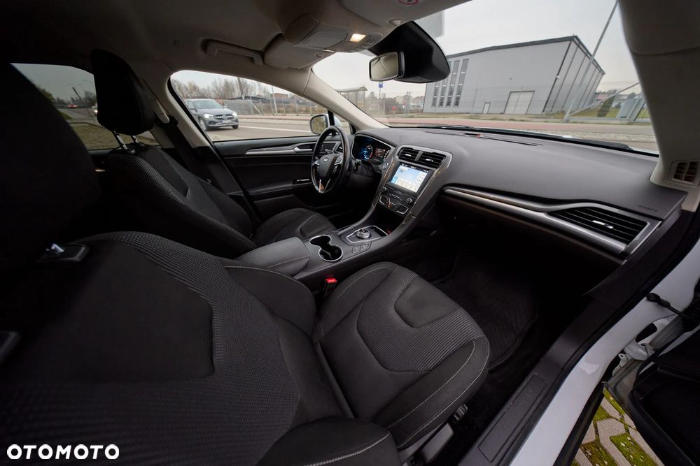 Ford Mondeo 2.0 EcoBlue Business Edition - 19