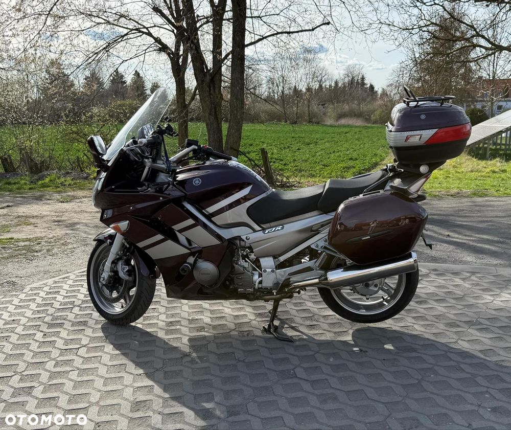 Yamaha FJR - 2
