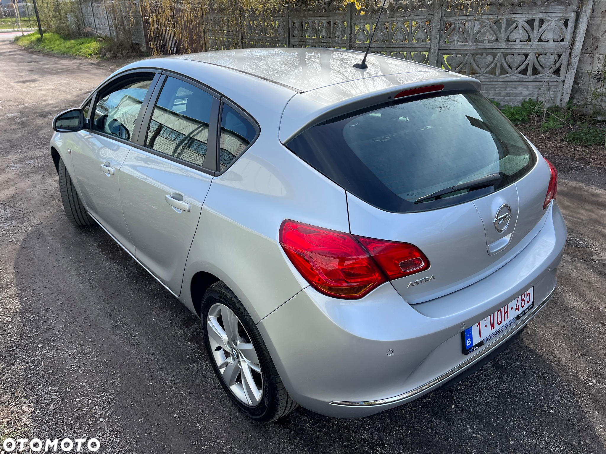 Opel Astra III 1.4 - 12