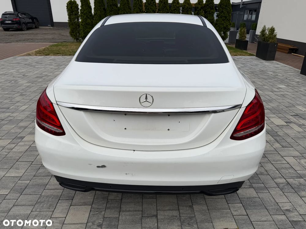 Mercedes-Benz Klasa C 200 7G-TRONIC Exclusive - 15
