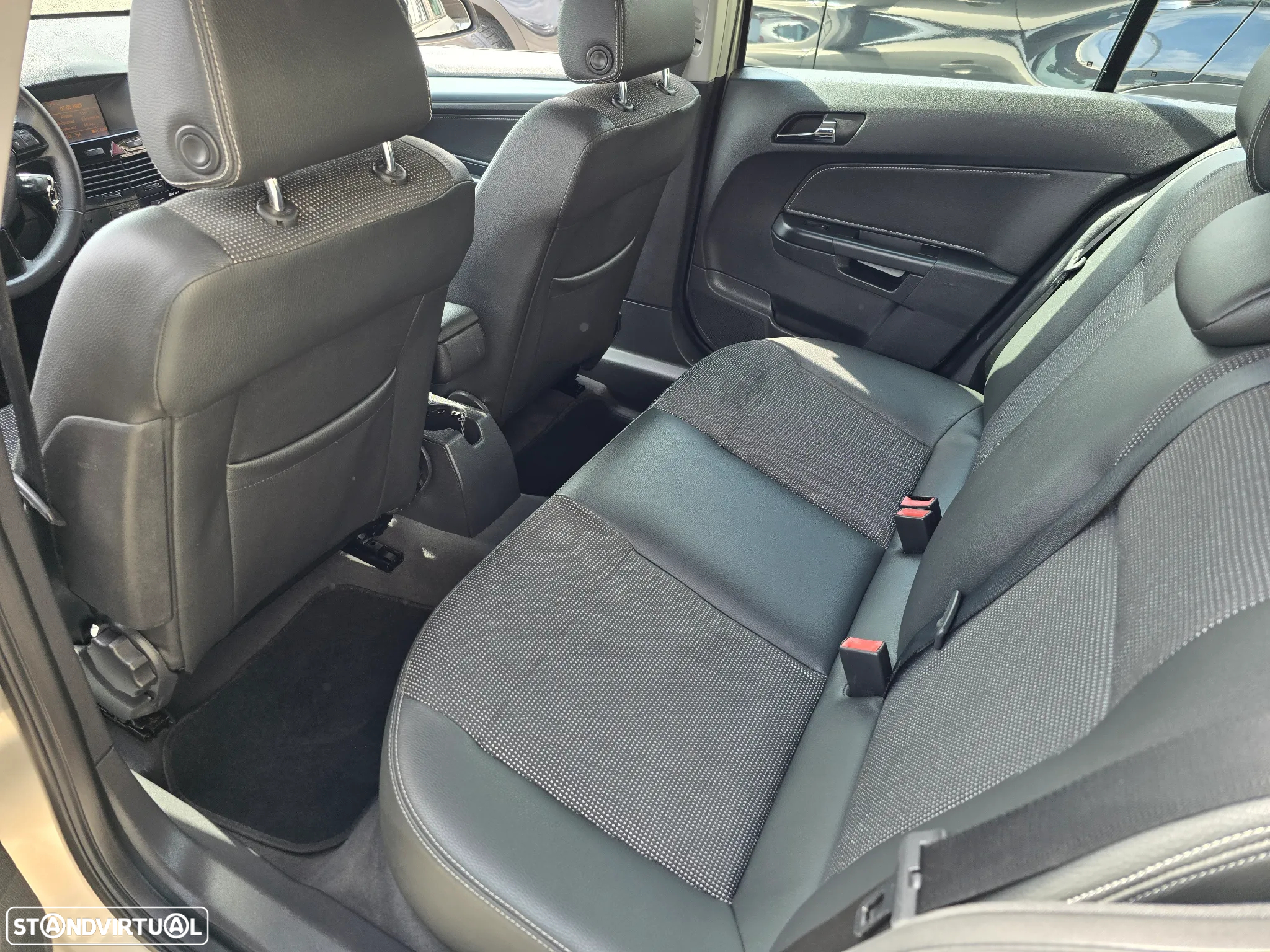Opel Astra 1.3 CDTi Cosmo - 15