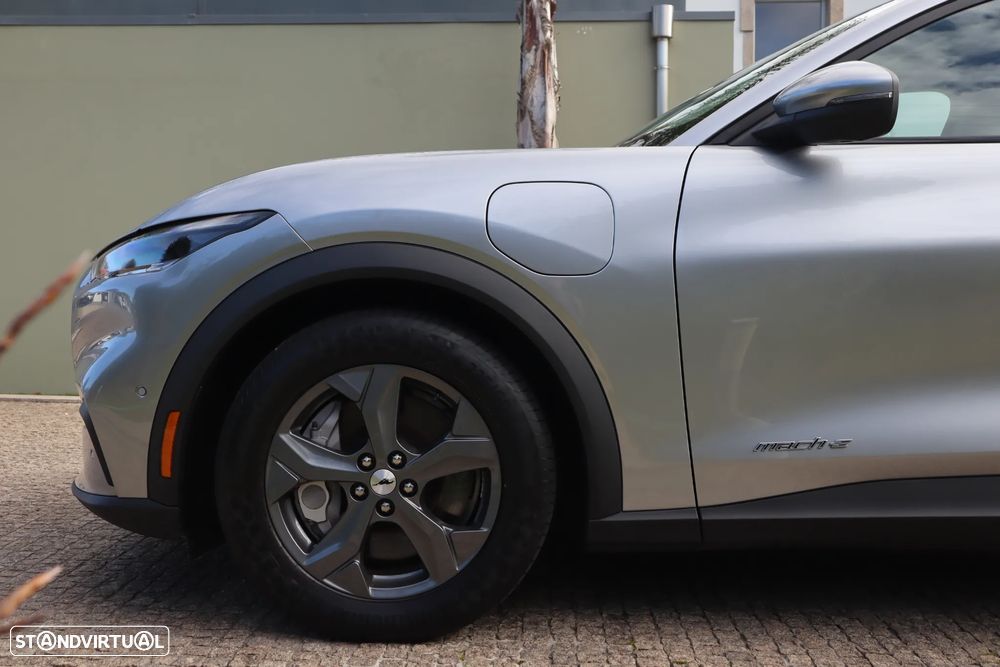 Ford Mustang Mach-E Standard - 9