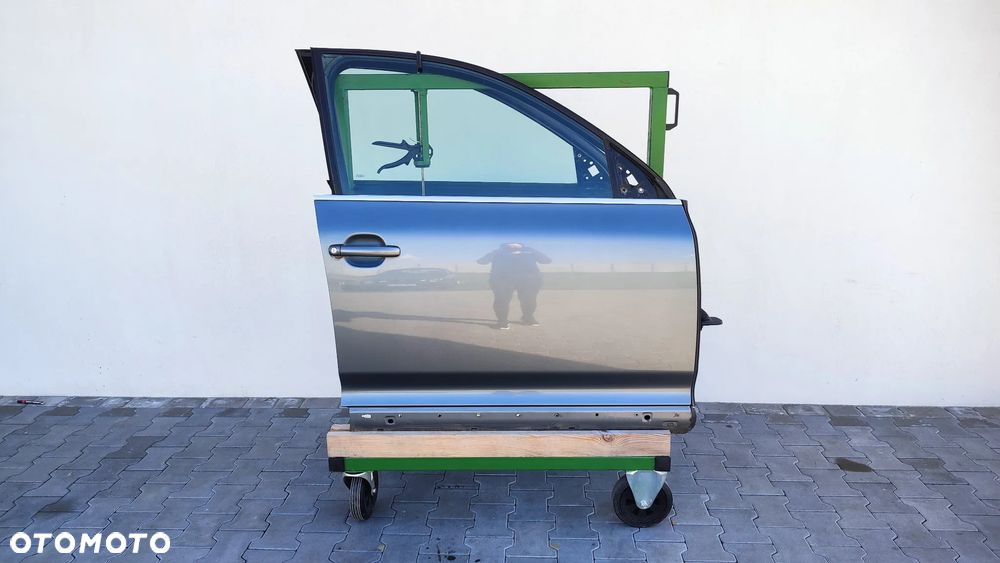 VW TOUAREG 7L 03-06R DRZWI PRAWY PRZOD LD7Z 7L6010443 D - 1