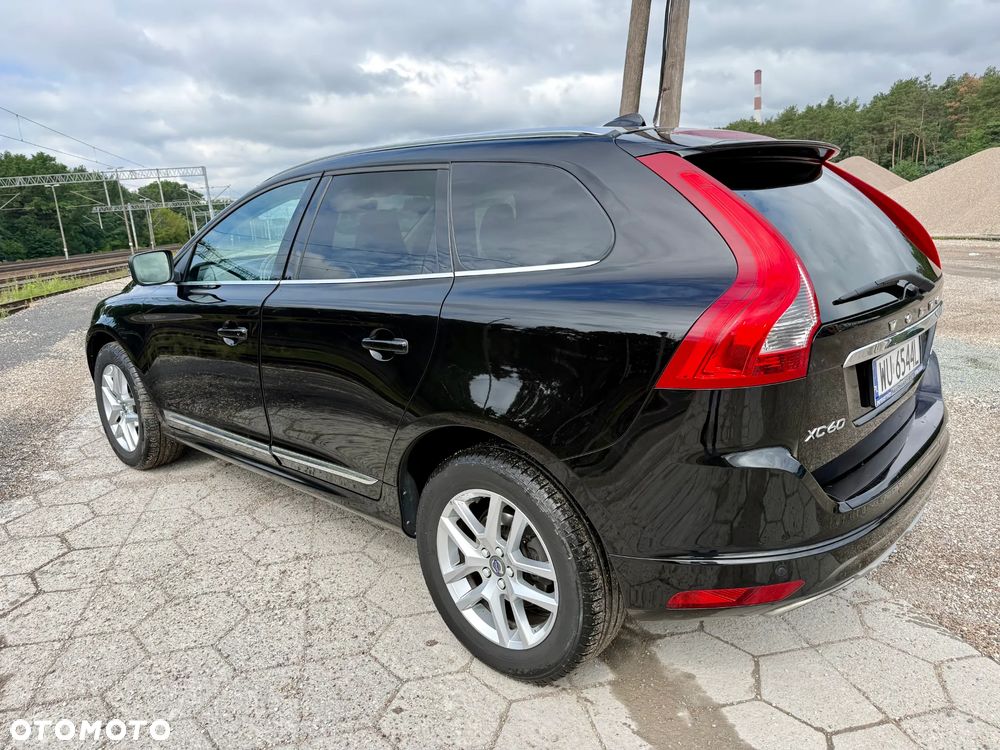 Volvo XC 60 T5 Drive-E Momentum - 2