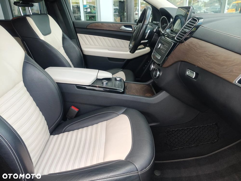 Mercedes-Benz GLE AMG Coupe 43 4-Matic - 21