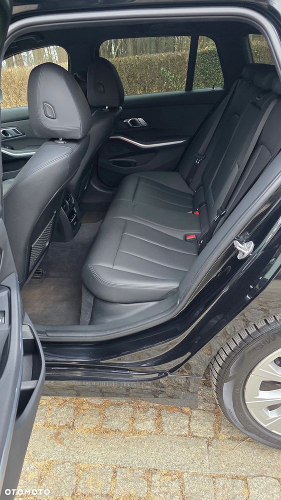 BMW Seria 3 318d Business Edition - 25