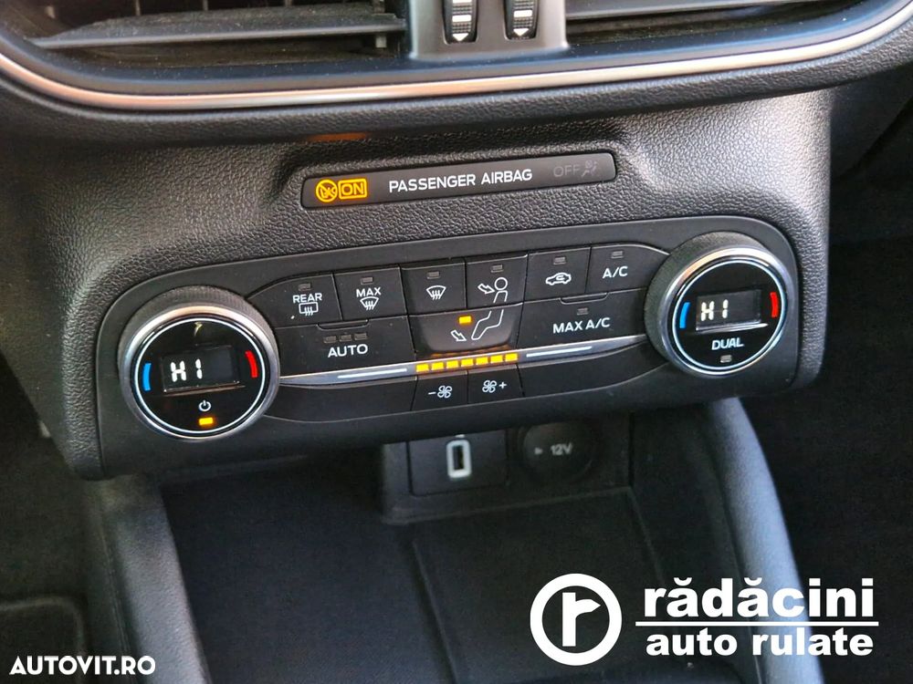 Ford Focus 1.5 EcoBlue Titanium Business - 16