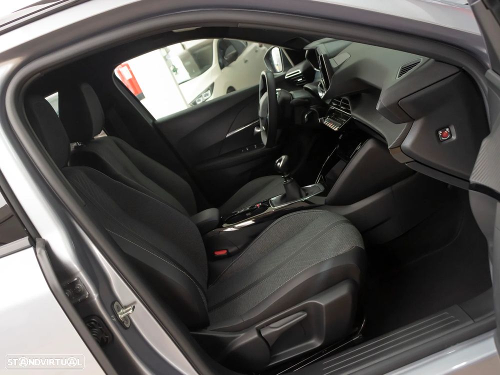 Peugeot 2008 1.2 PureTech Allure - 14