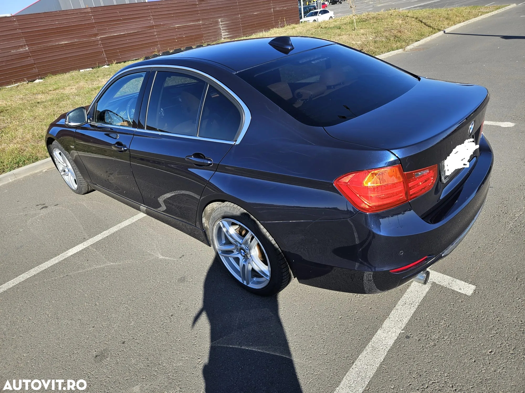 BMW Seria 3 320i Aut. Luxury Line - 4