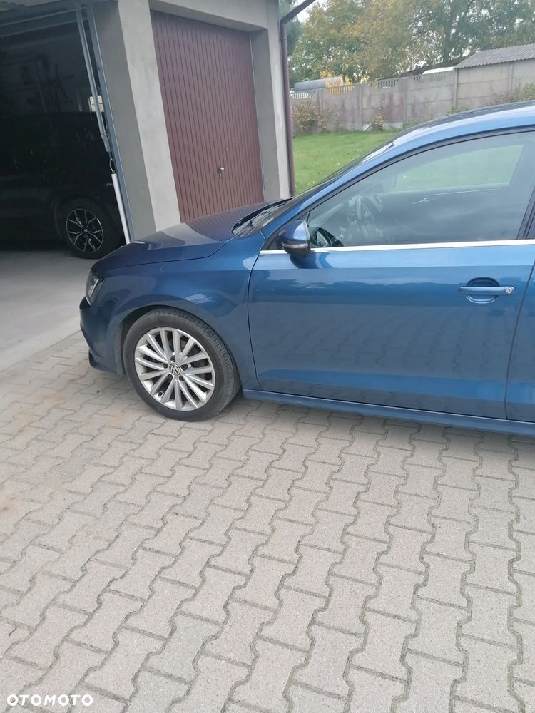 Volkswagen Jetta - 7
