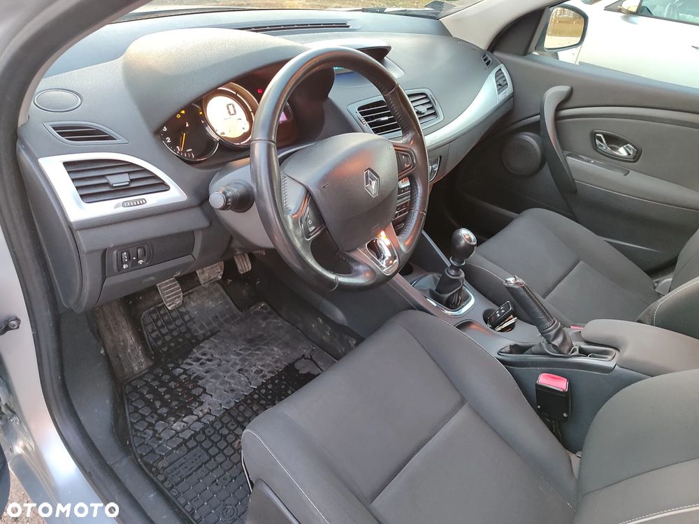 Renault Megane 1.5 dCi Bose - 12