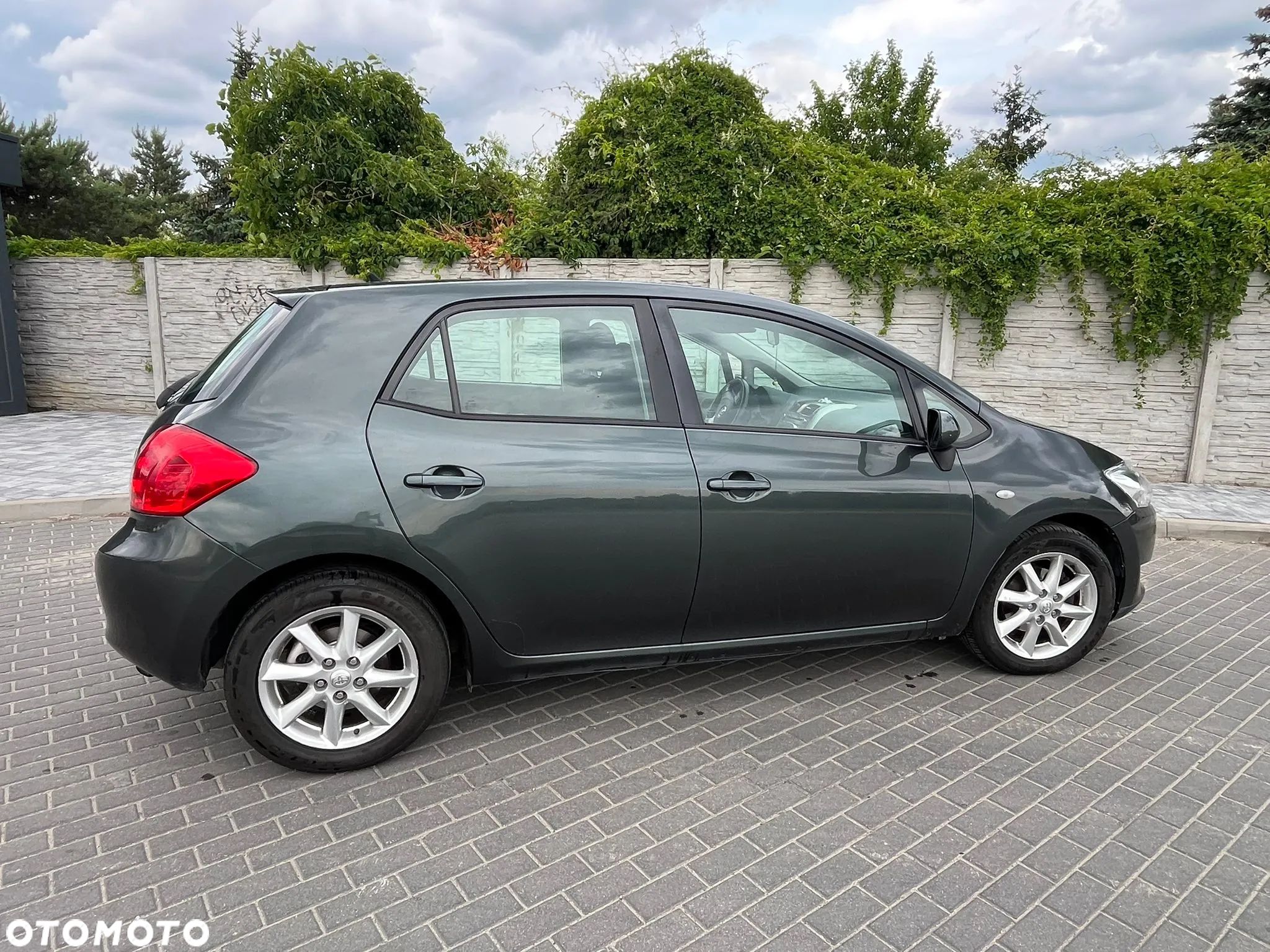 Toyota Auris - 1