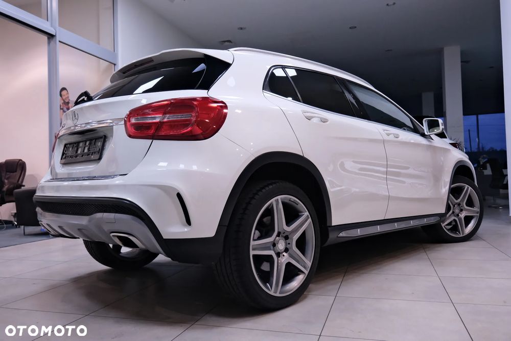 Mercedes-Benz GLA 250 7G-DCT SCORE - 9