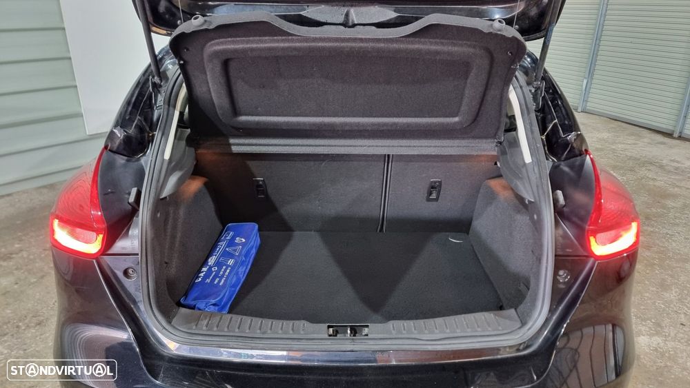 Ford Focus 1.0 EcoBoost Titanium - 7