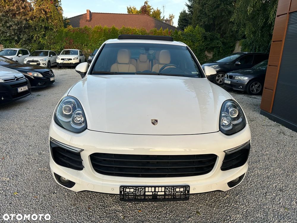 Porsche Cayenne - 21