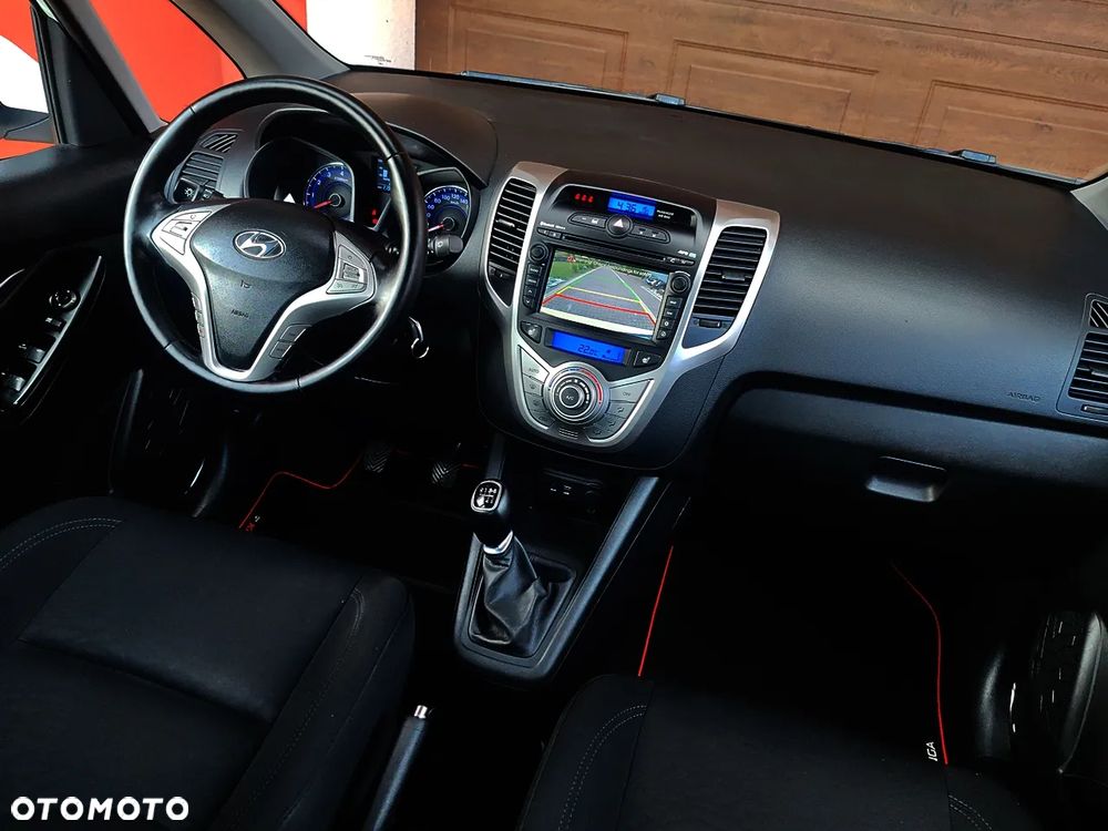 Hyundai ix20 - 23