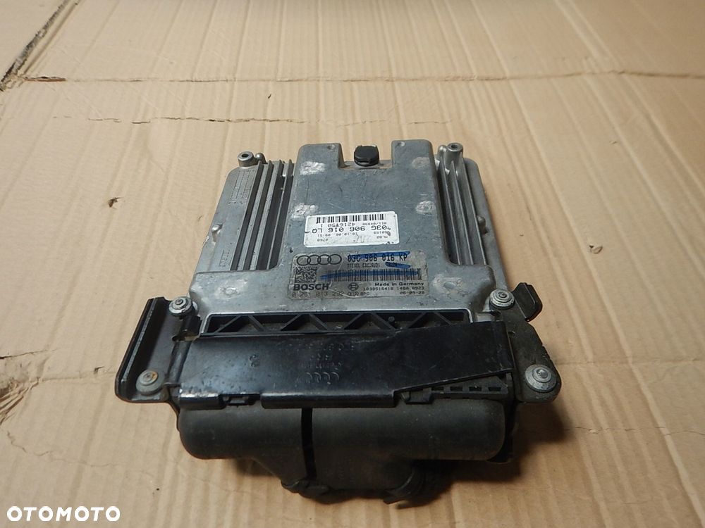 komputer silnika audi a4 b7 2.0 tdi 03g906016lq - 2