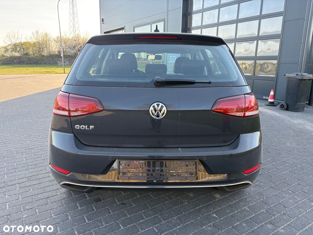 Volkswagen Golf 1.6 TDI SCR IQ.DRIVE - 10
