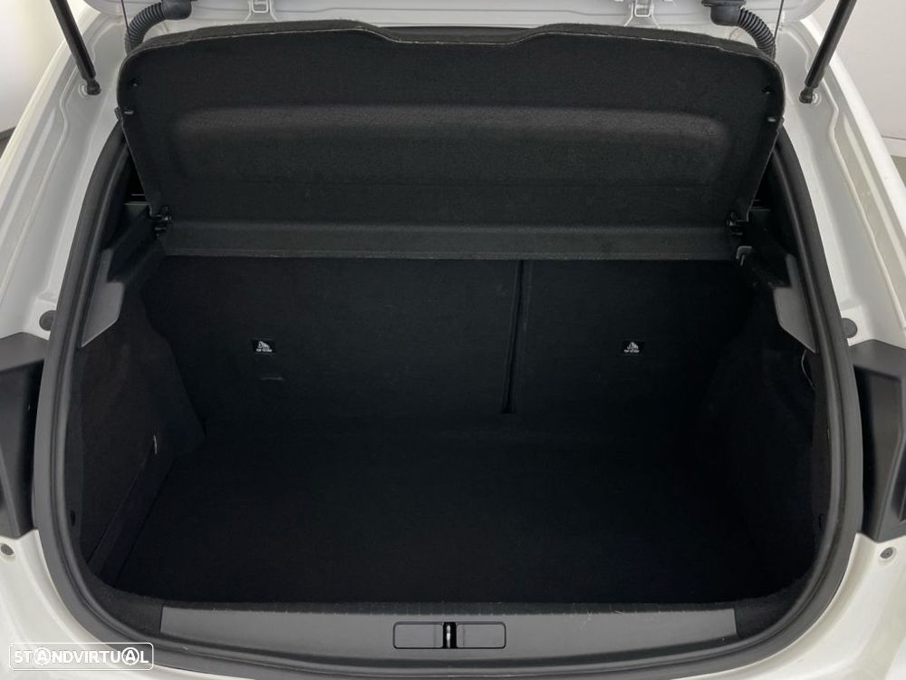 Peugeot 208 1.2 PureTech Allure - 13