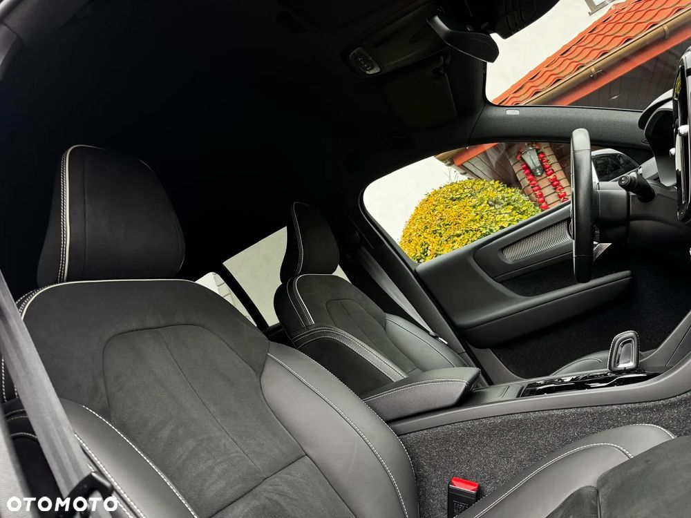 Volvo XC 40 T3 Geartronic RDesign - 11