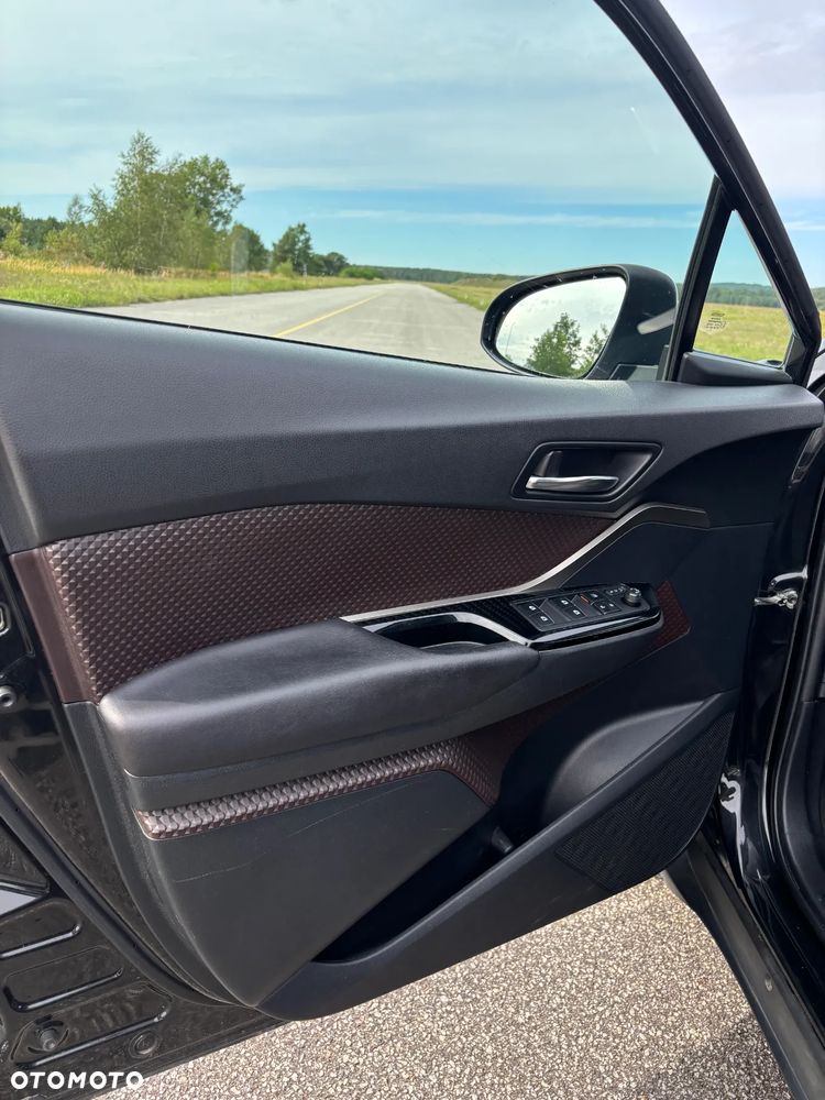 Toyota C-HR 1.8 Hybrid Prestige - 11