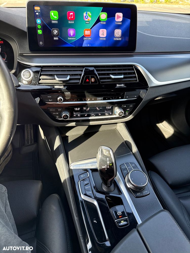 BMW Seria 5 530d xDrive AT MHEV - 10