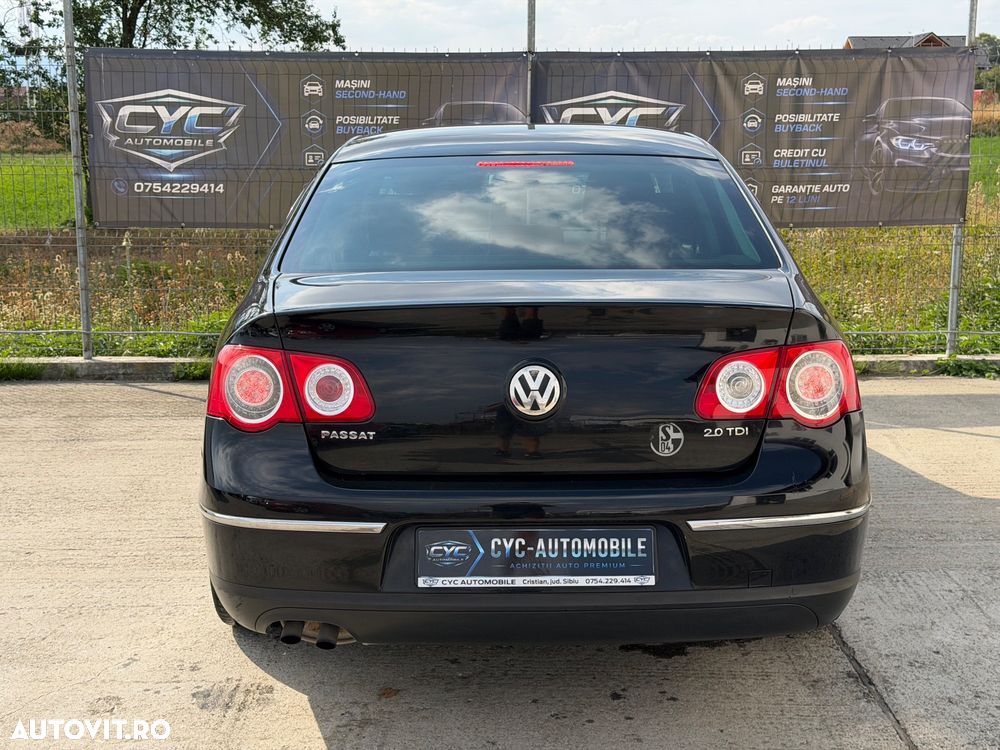 Volkswagen Passat 2.0 TDI DPF Sportline - 3
