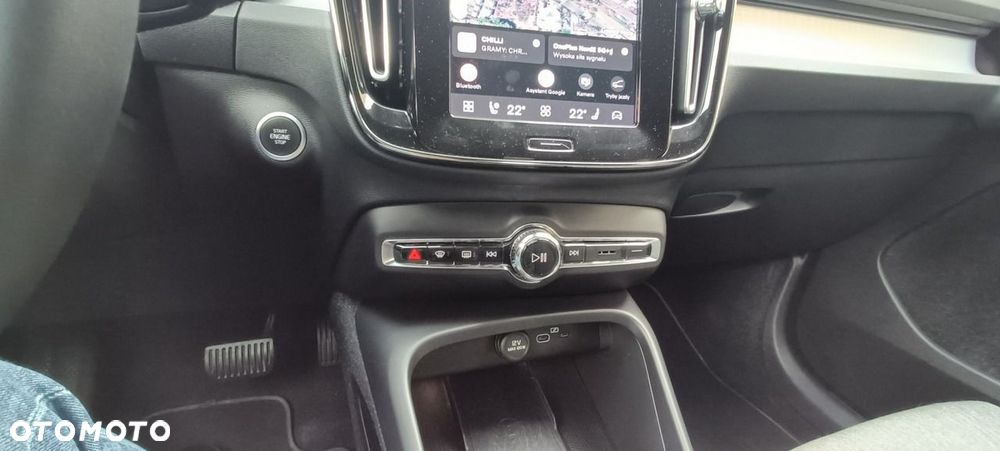 Volvo XC 40 B3 Core - 25
