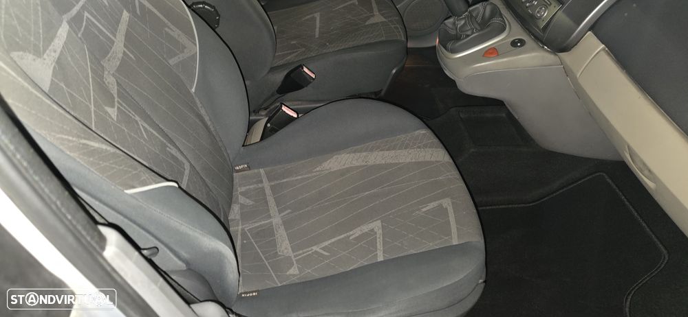Renault Scénic 1.5 dCi Confort Dynamique - 9