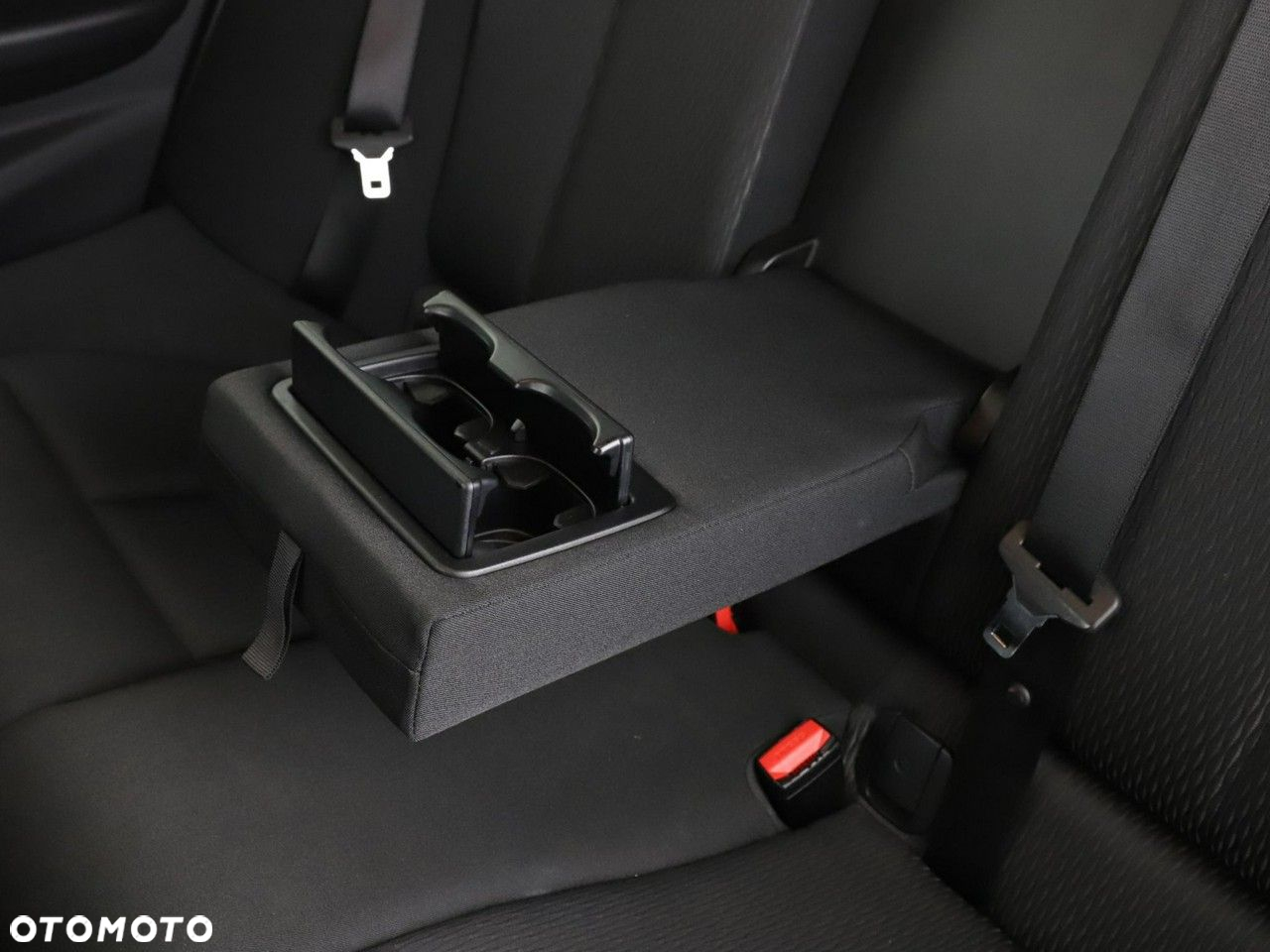 BMW Seria 3 318d Advantage - 38