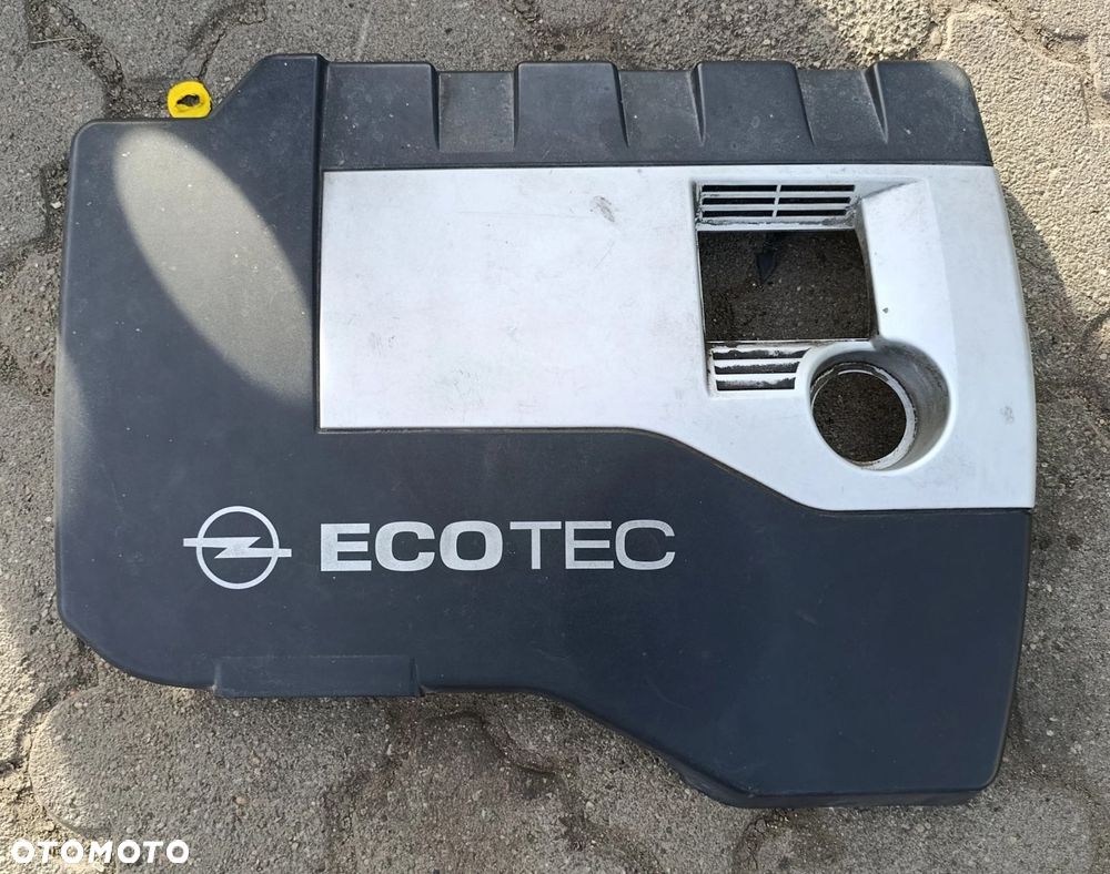 . Astra G II Bertone pokrywa silnika 2,2 16V ecotec Opel 90 537 947