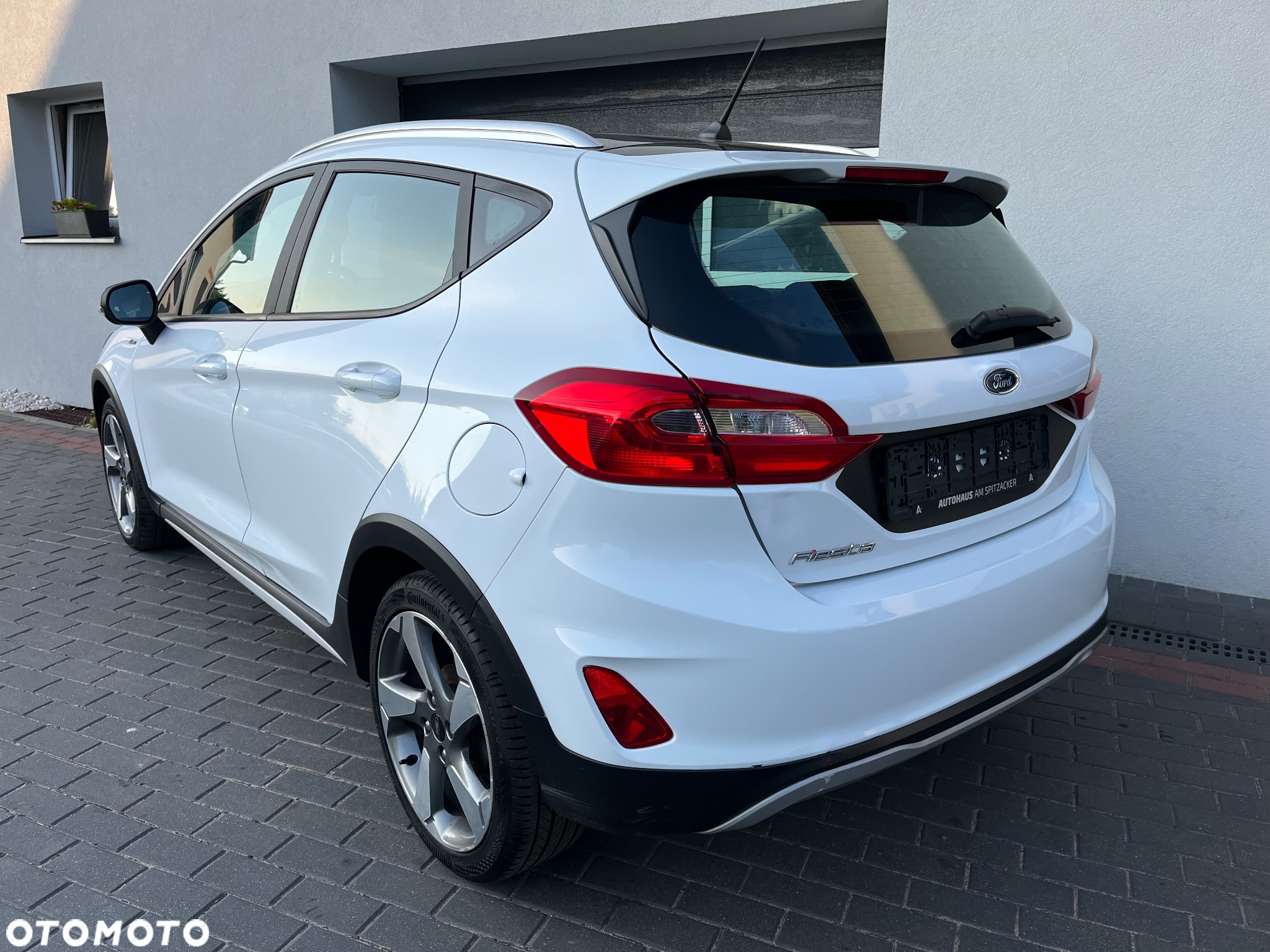 Ford Fiesta 1.0 EcoBoost Hybrid S&S ACTIVE - 8