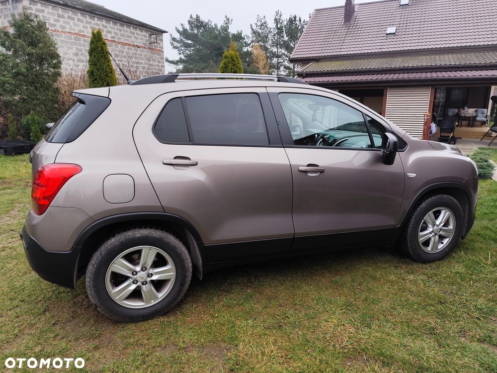 Chevrolet Trax 1.6 LS - 37